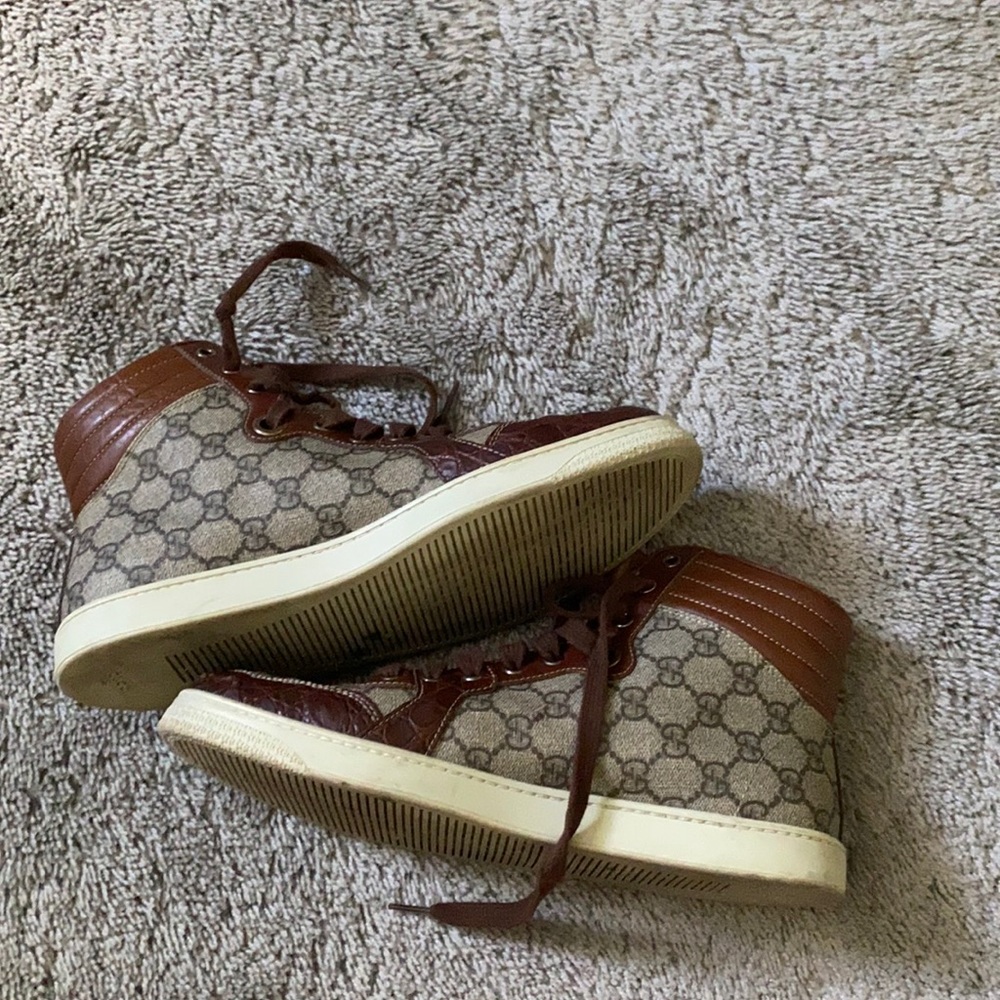 GUCCI canvas and leather sneakers